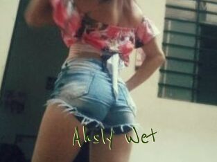 Ahsly_Wet