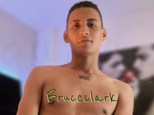 bruceclark Question Coquine