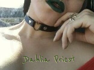 Dahlia_Priest