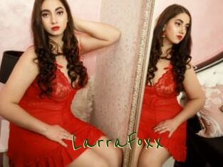 LarraFoxx