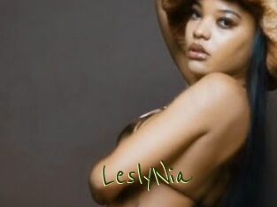 LeslyNia