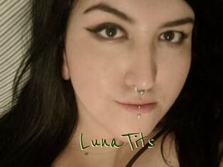 LunaTits