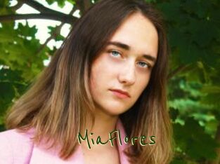 MiaFlores Question Coquine