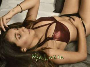 MiaLuxon