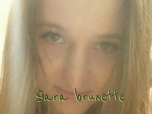 Sara_brunette