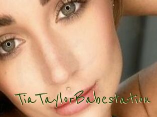 TiaTaylorBabestation