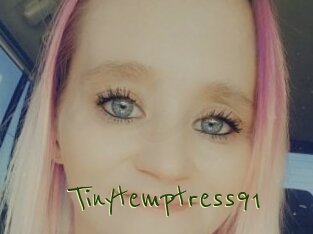 Tinytemptress91